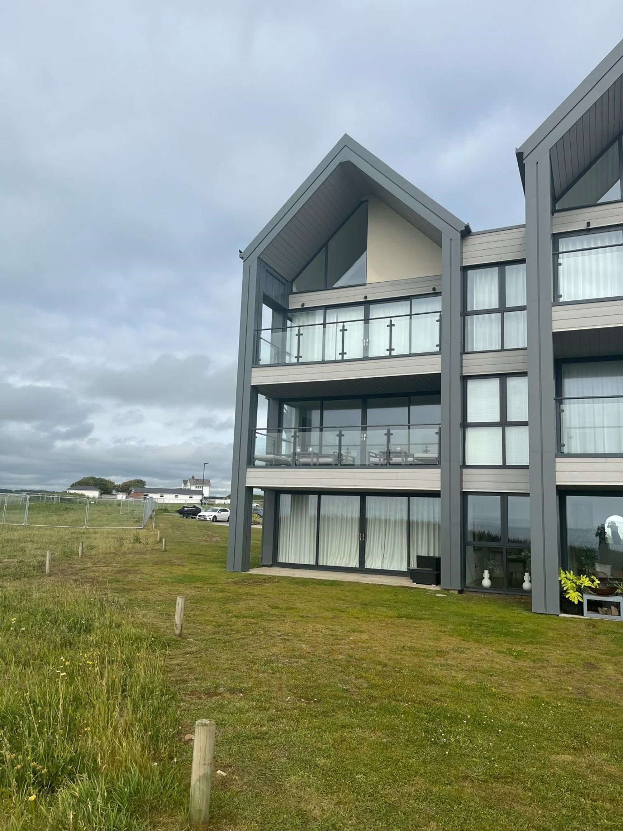 3-bed flat on 44 The Rest Rest Bay, Porthcawl, £895,000