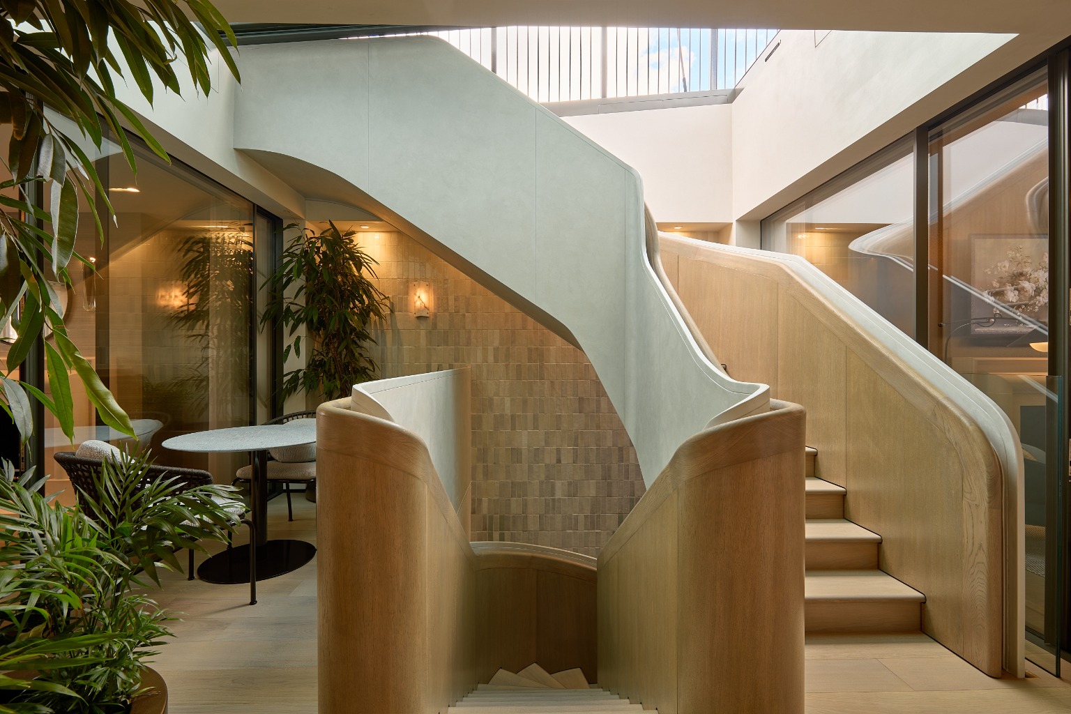 Flat 4, 98 Mount Street, Greater London photo 4