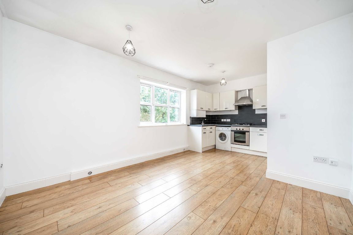 Flat 11, 26-30, Napier Road, Ashford photo 4