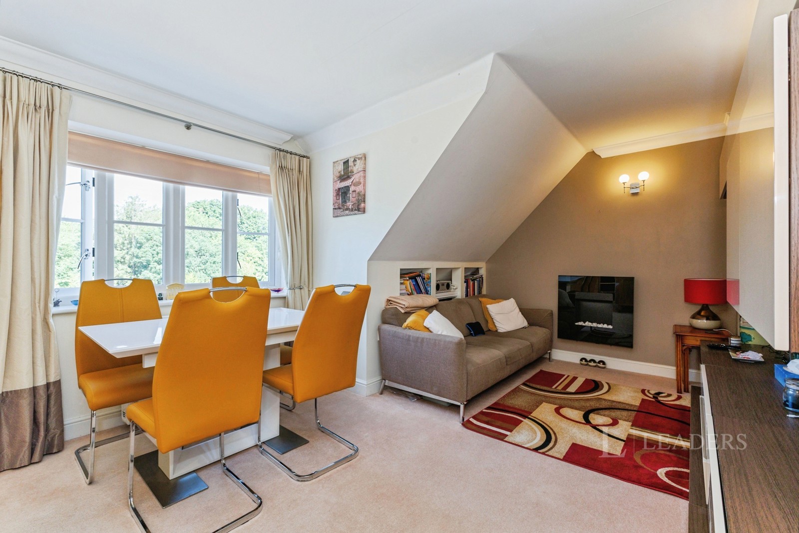 Elizabeth House, 20, Elizabeth House, Banstead photo 3