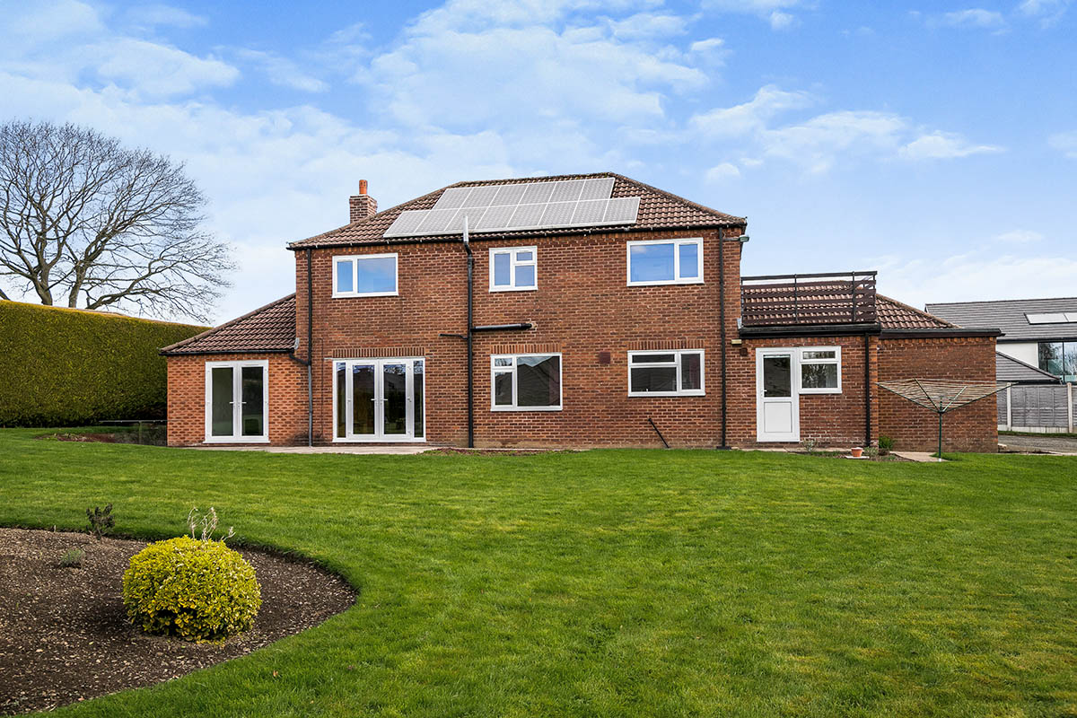 Photos of Croeswylan Lane, Oswestry, Shropshire SY10 64046649