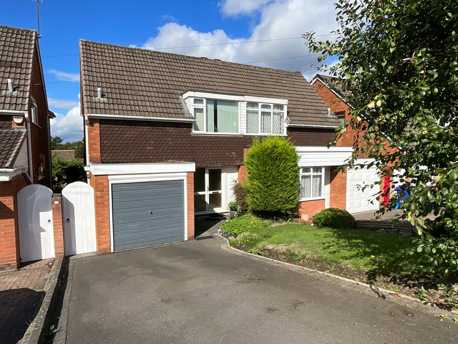 9 Tibberton Close, Halesowen, B63 3ER - listing photo
