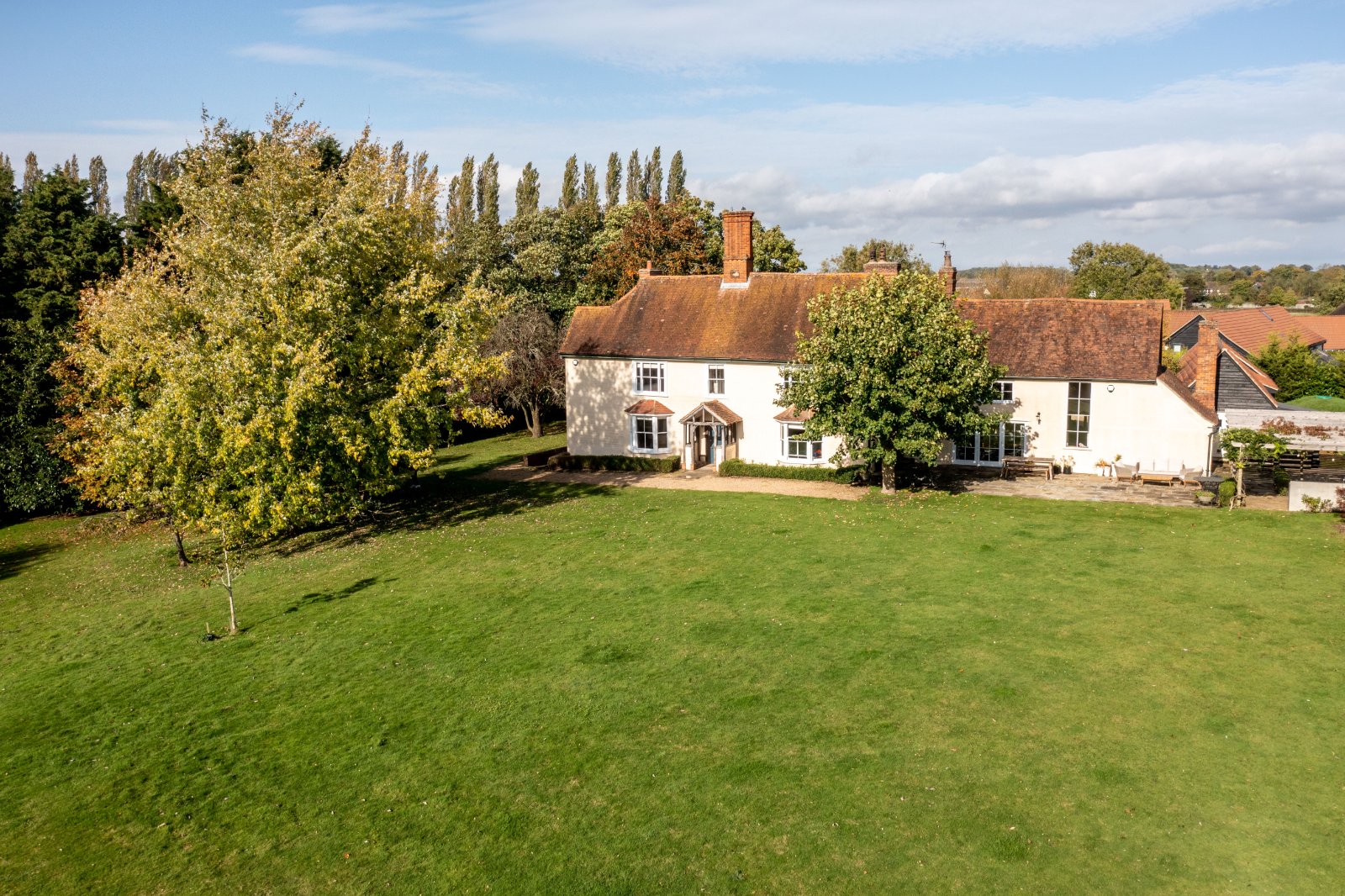 5 bedroom detached house for sale 0