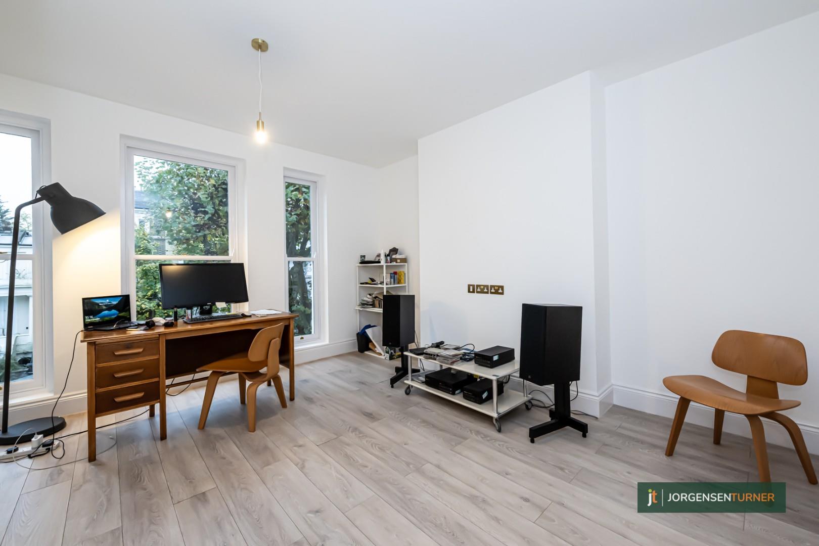 6 bedroom end terrace house for sale in London