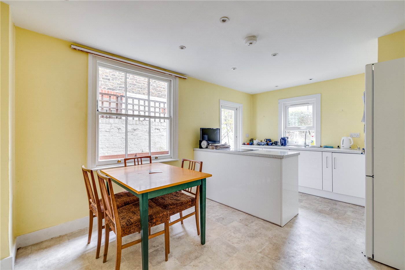 3 bedroom terraced house for sale 0