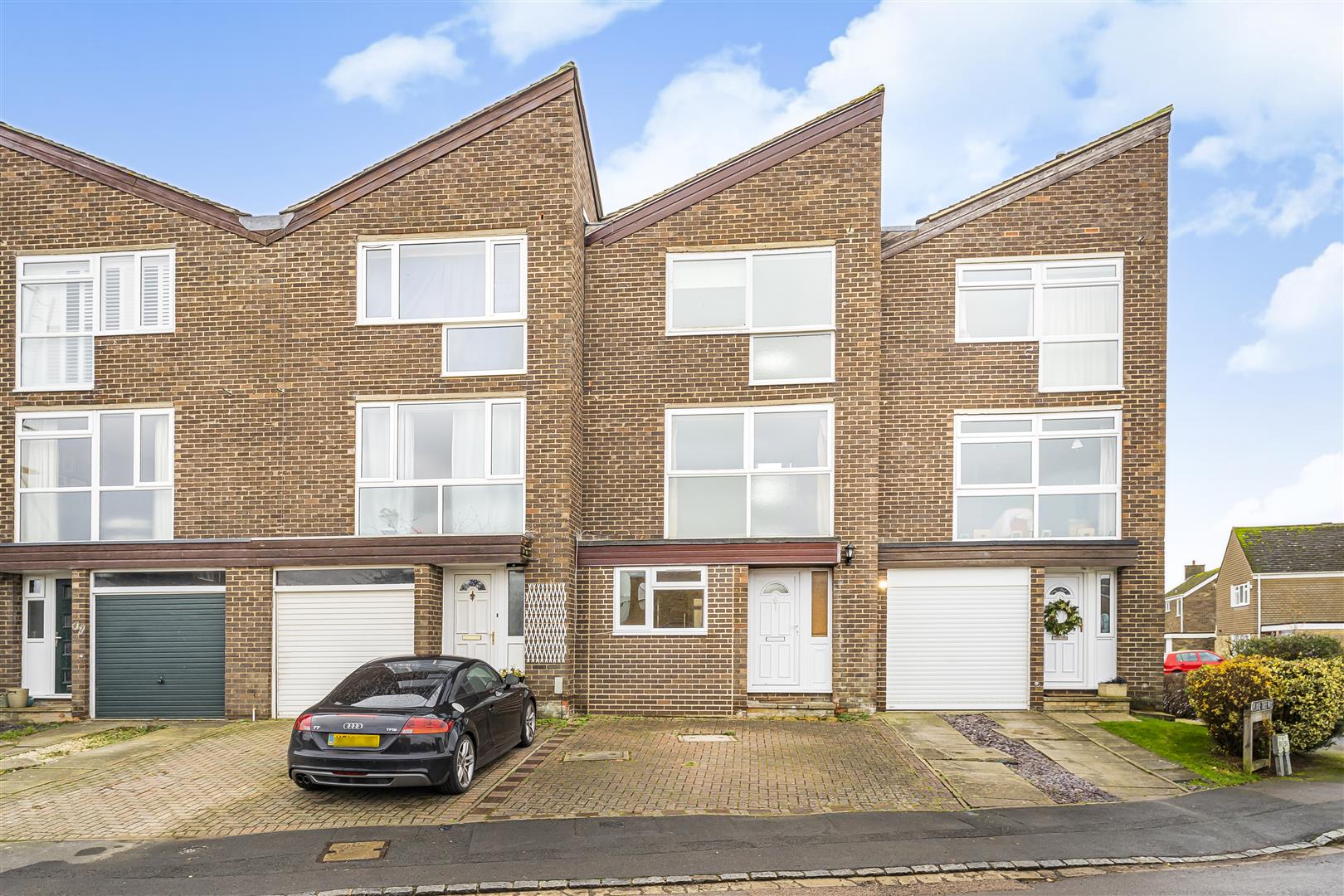 4-bed house on 51, Plane Tree Way, Woodstock, £460,000