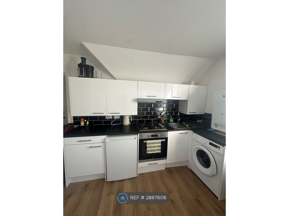 Flat K, Leigham Court Road, London photo 5