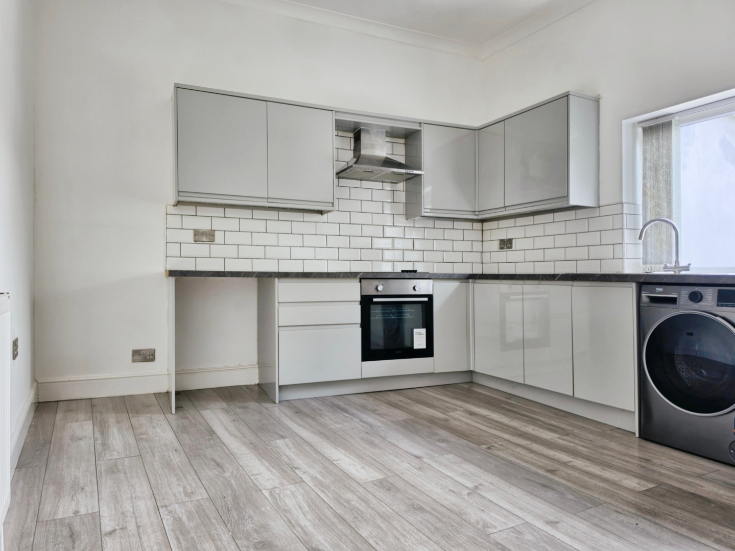 Flat 8, 3 Oldham Road, Failsworth photo 4