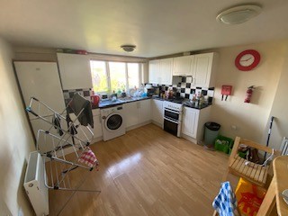 21 Browning Avenue, Worcester Park photo 5