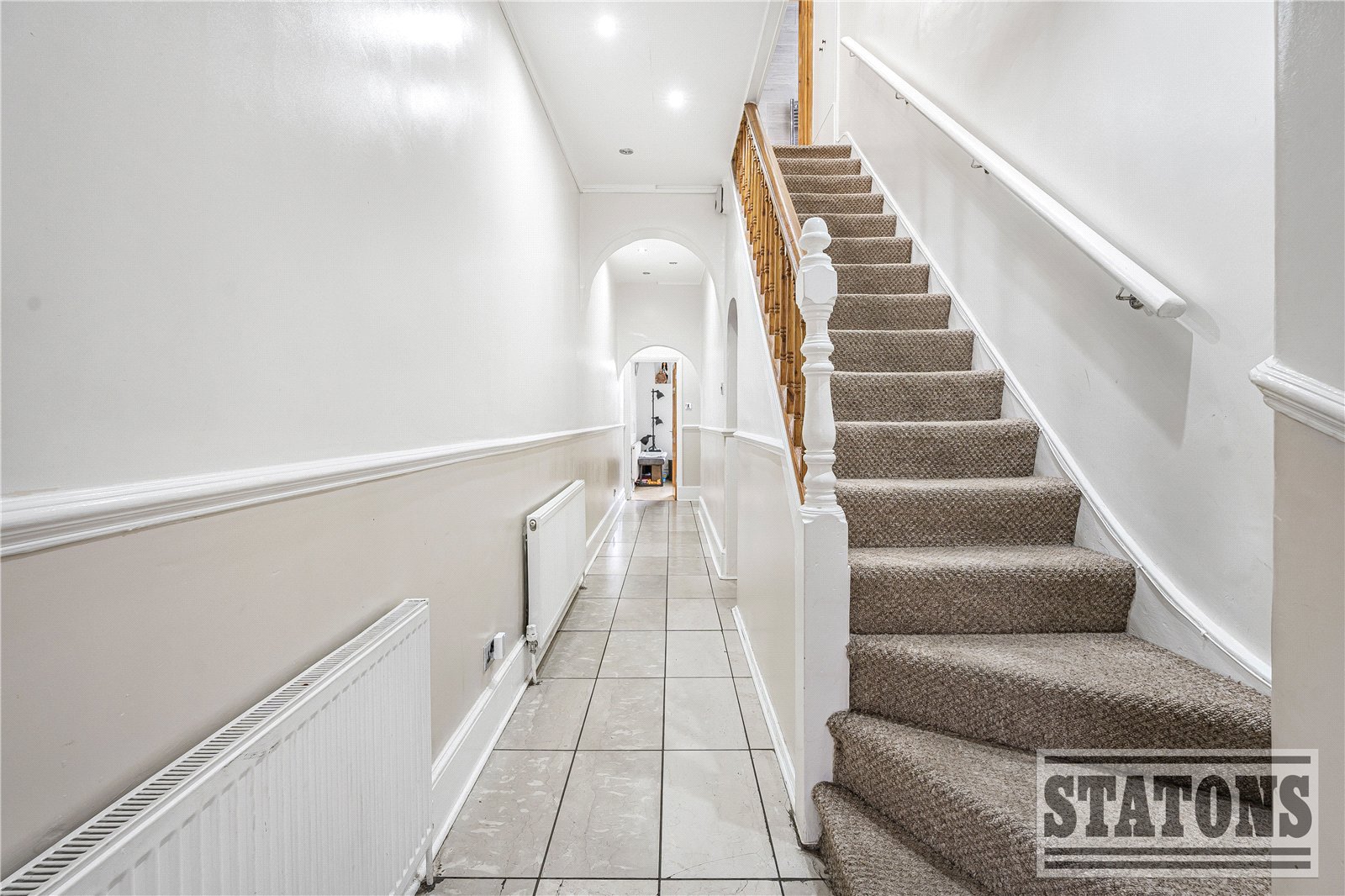 6 bedroom semi-detached house for sale 0