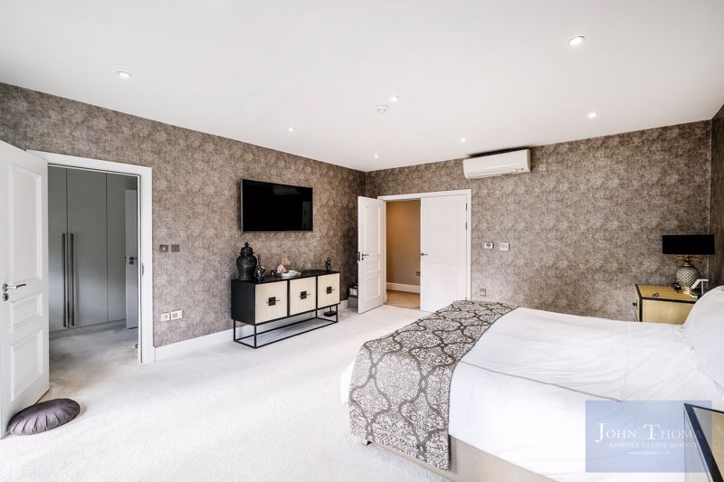 Photos of Parklands, Chigwell IG7 66039632 PrimeLocation