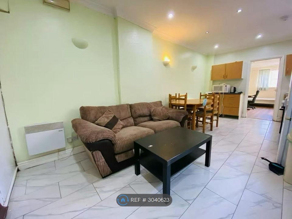 Flat, Woodville Road, Cardiff photo 4