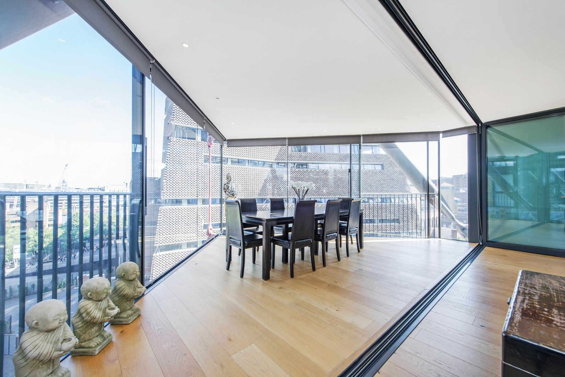 2 bedroom flat for sale 0