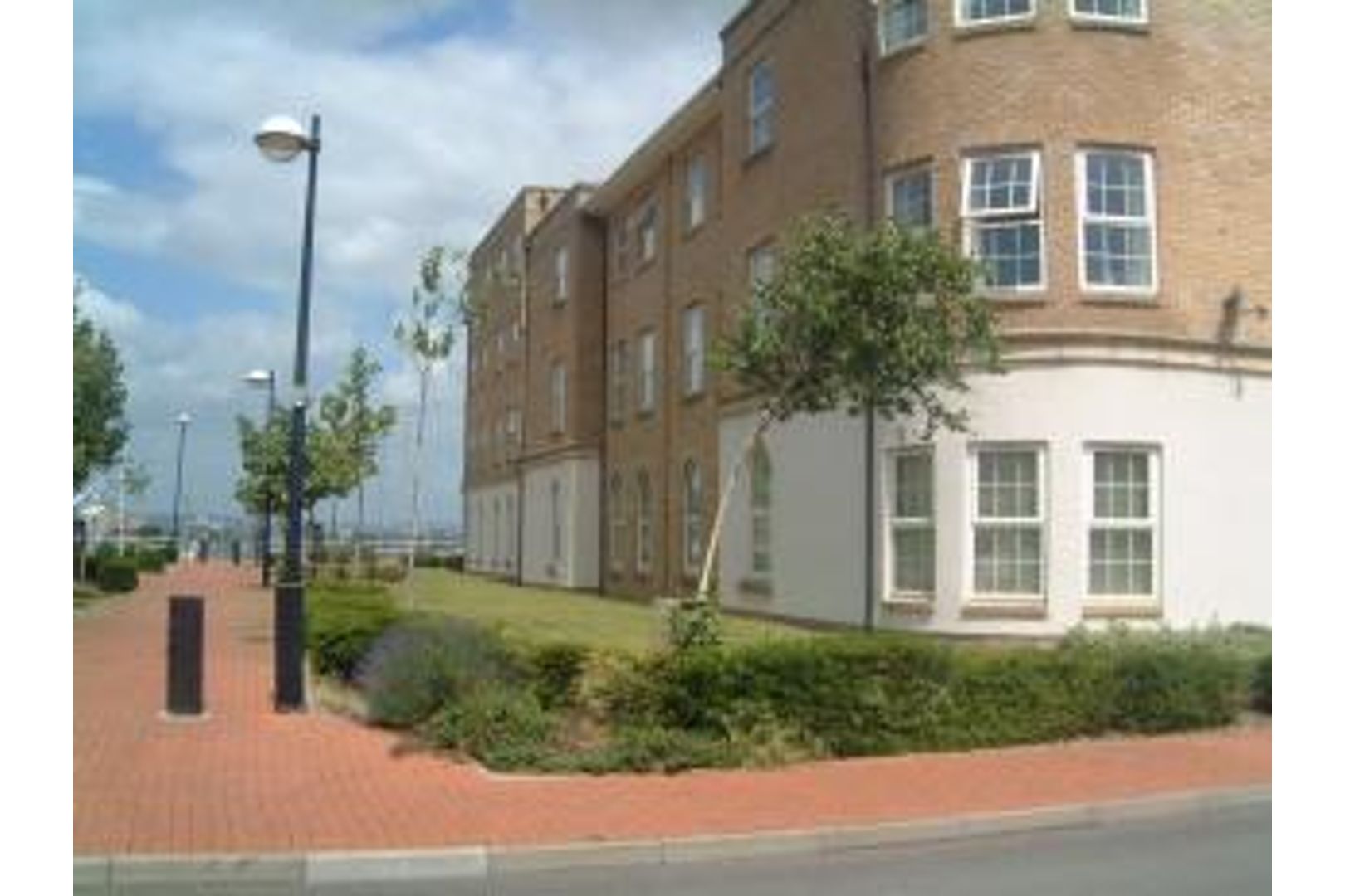 31, Llwyn Passat, Penarth photo 2