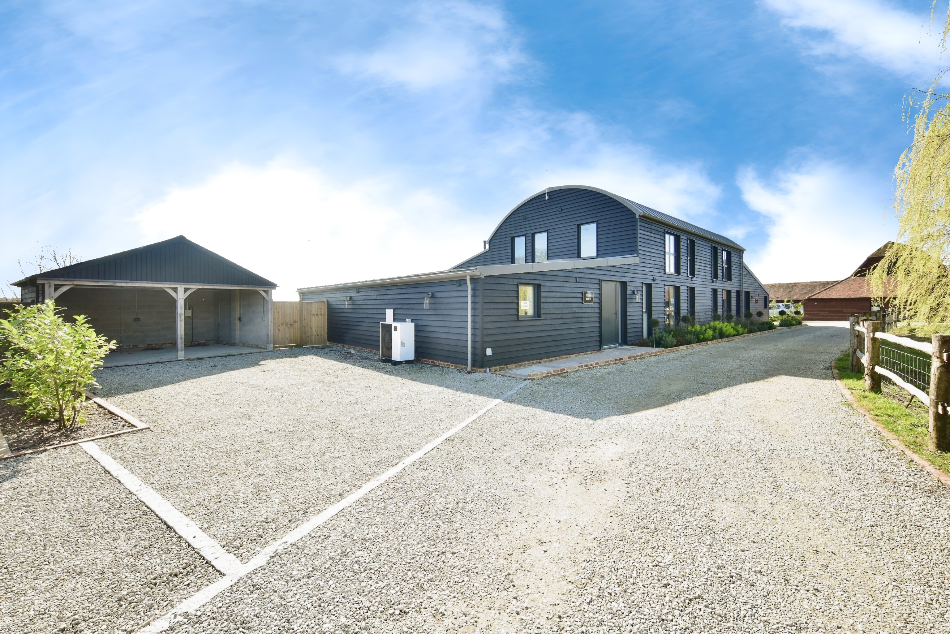 4 bedroom semi-detached new house for sale 0