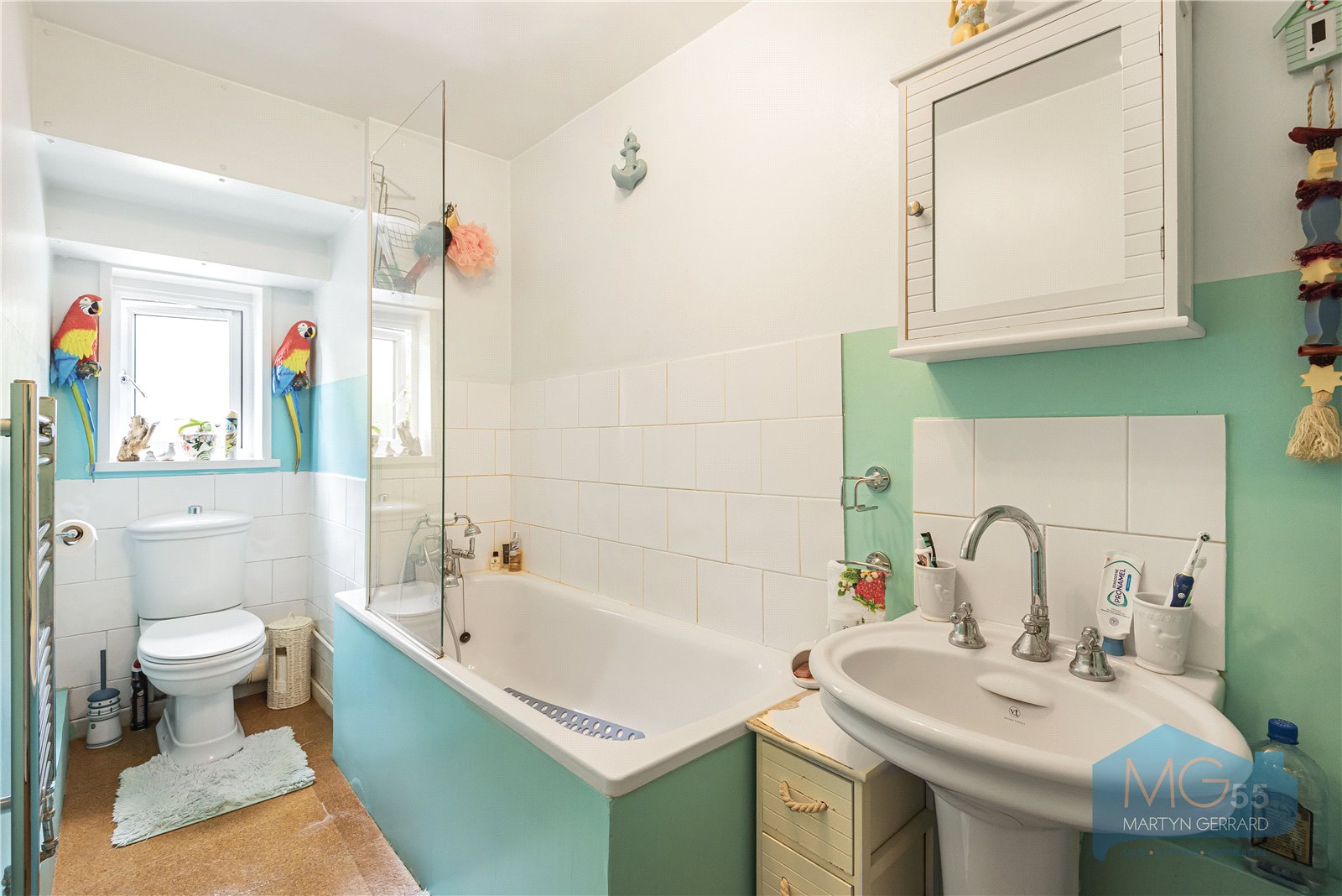 Photos of Old Farm Road, East Finchley, London N2 61976912