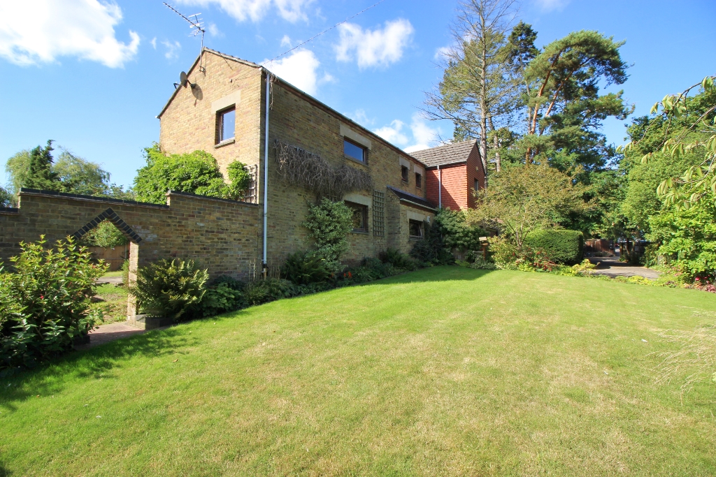 Photos of Maidstone Road, Borough Green TN15 65527365 PrimeLocation