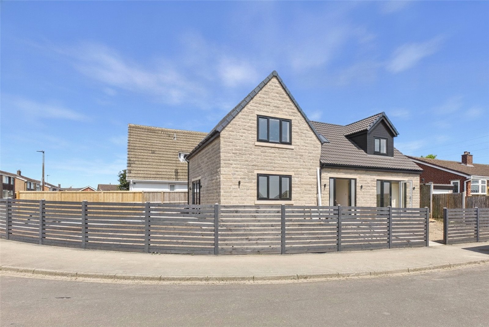 1a, Newhall Drive, West Yorkshire photo 3