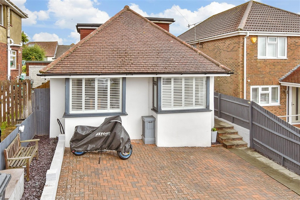 4-bed other on Seaview Road Woodingdean, Brighton, £500,000
