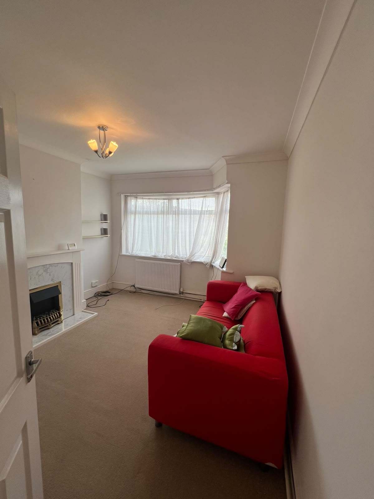 2-bed flat on X, Marks Avenue, Dartford, £1,450/mo