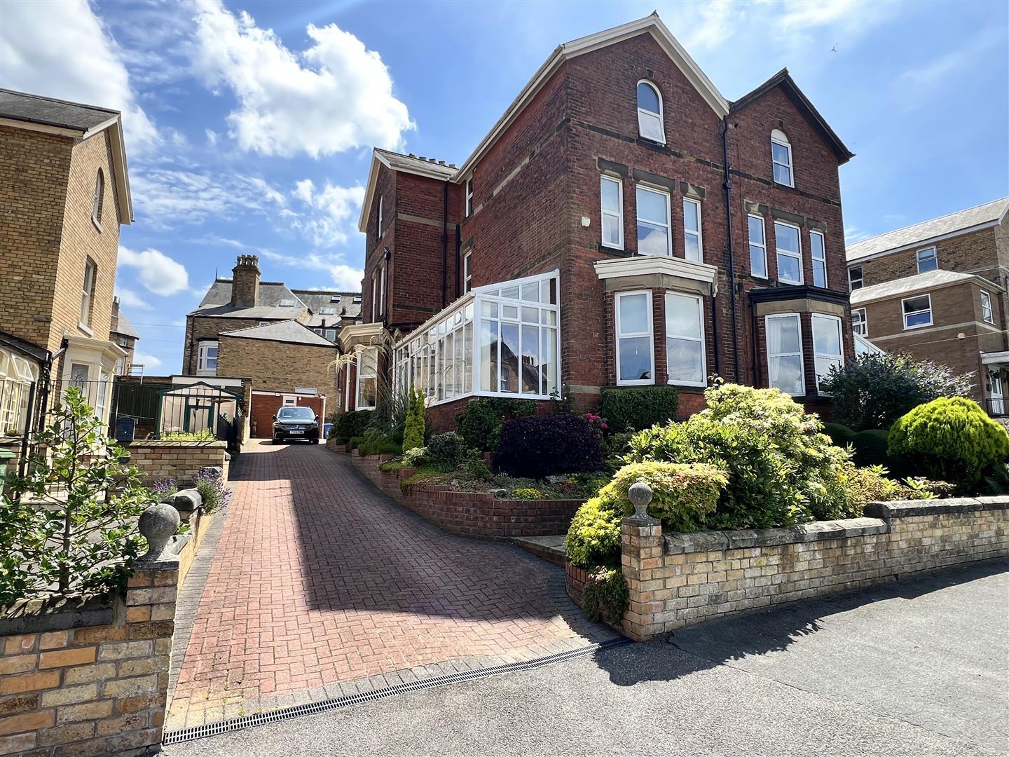 5-bed semi-detached on 24, Trinity Road, Scarborough, £450,000
