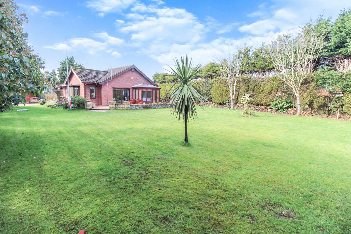 Photos of Dunblane Drive, Leamington Spa CV32 64209392 PrimeLocation