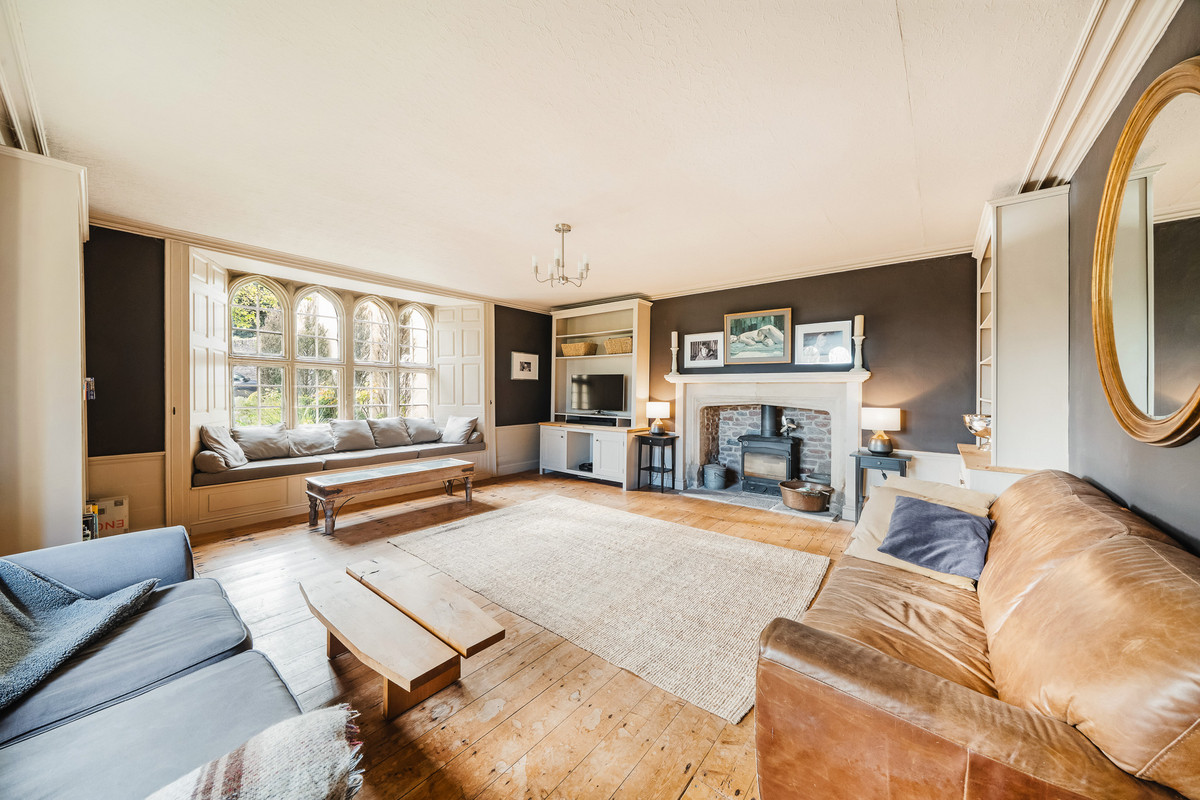 9 bedroom country house for sale 0