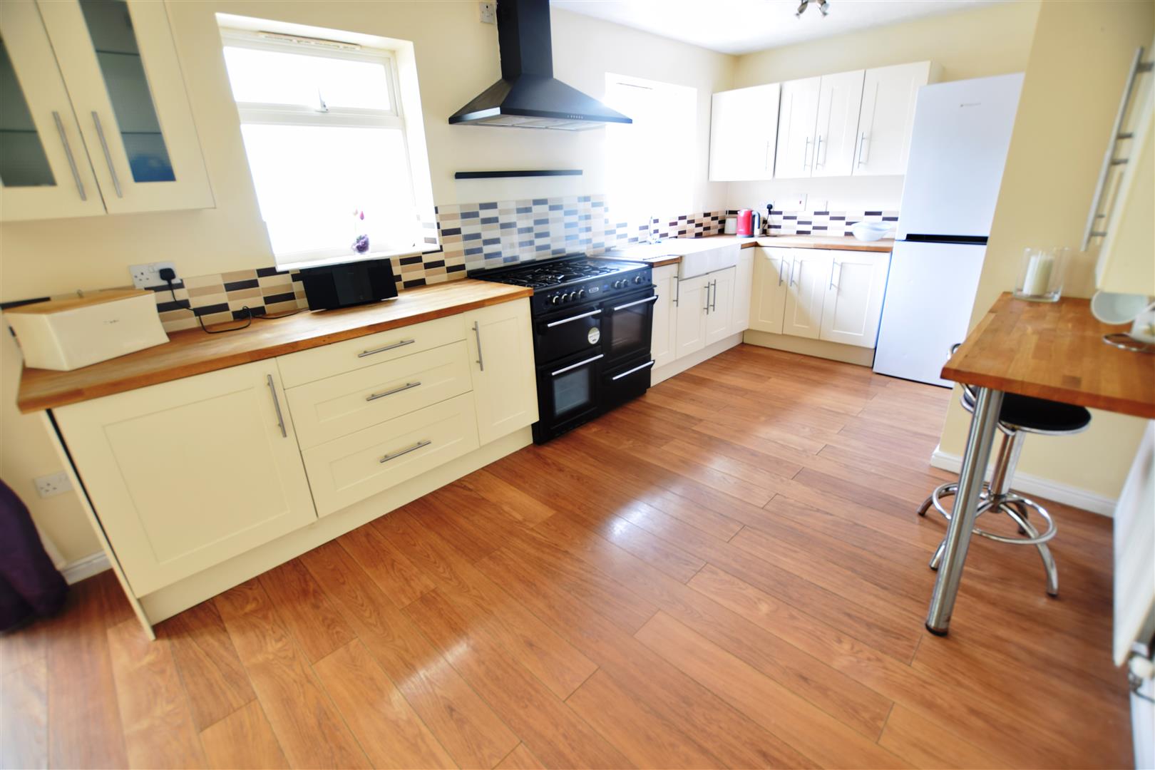 Free property report 7 Conference Close, Portishead, BS20 7LX Chimnie