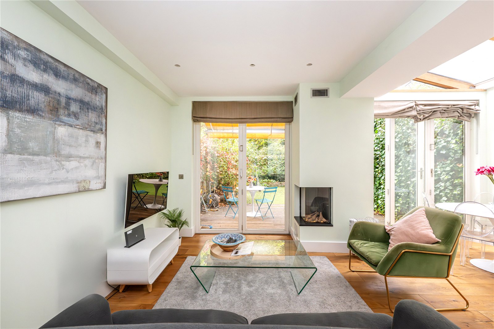 2 bedroom flat for sale 0