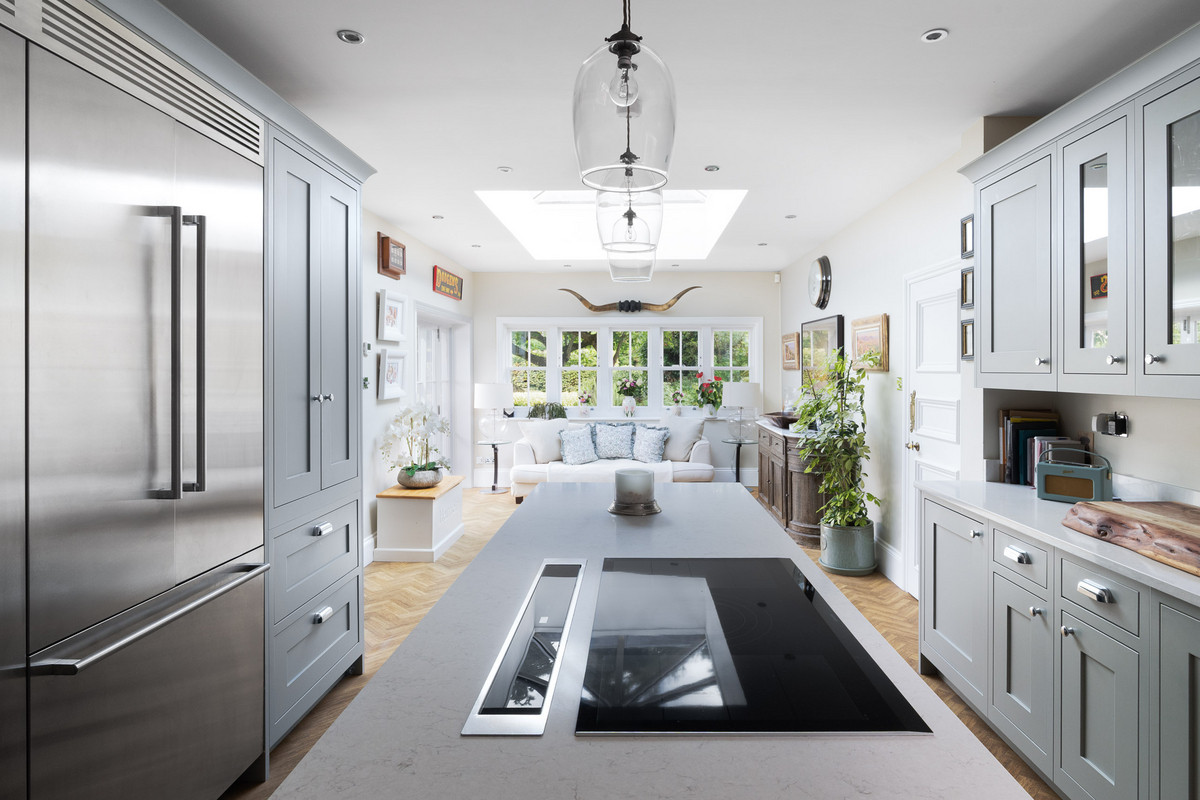 4 bedroom detached house for sale 0