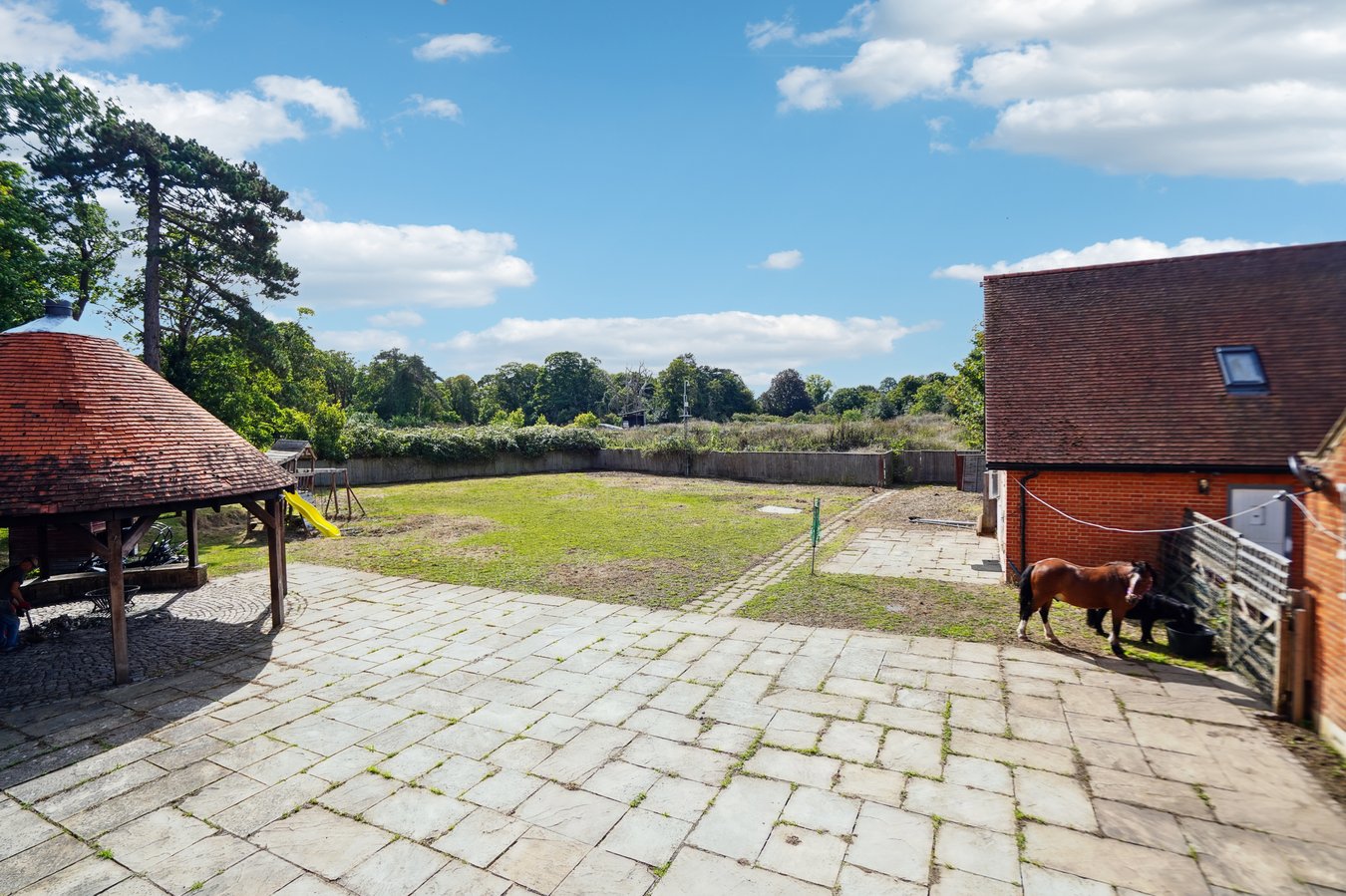 7 bedroom detached house for sale 0