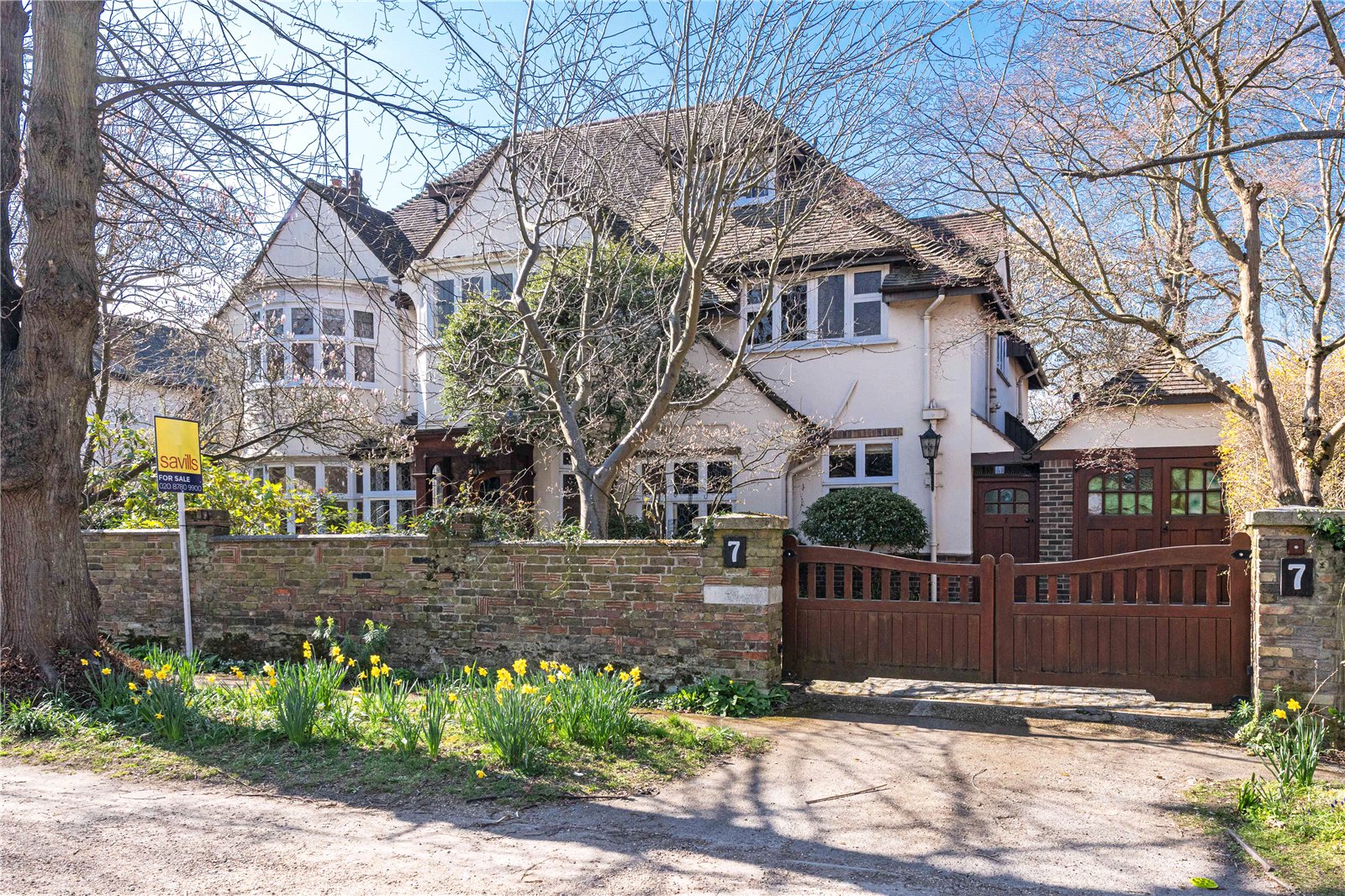 5 bedroom detached house for sale 0
