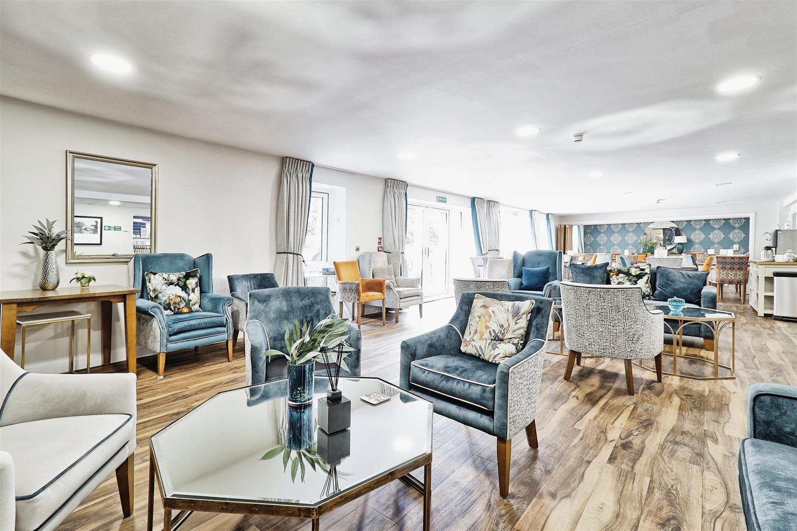 2-bed flat on 34 Miami House, Princes Road, Chelmsford, £395,000
