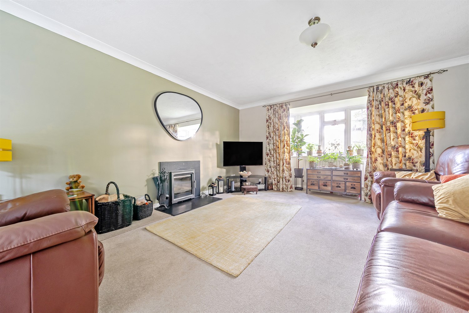 5 bedroom detached house for sale 0