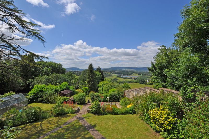 Photos of Beautiful Family House, Ridgeway, Newport NP20 61725786