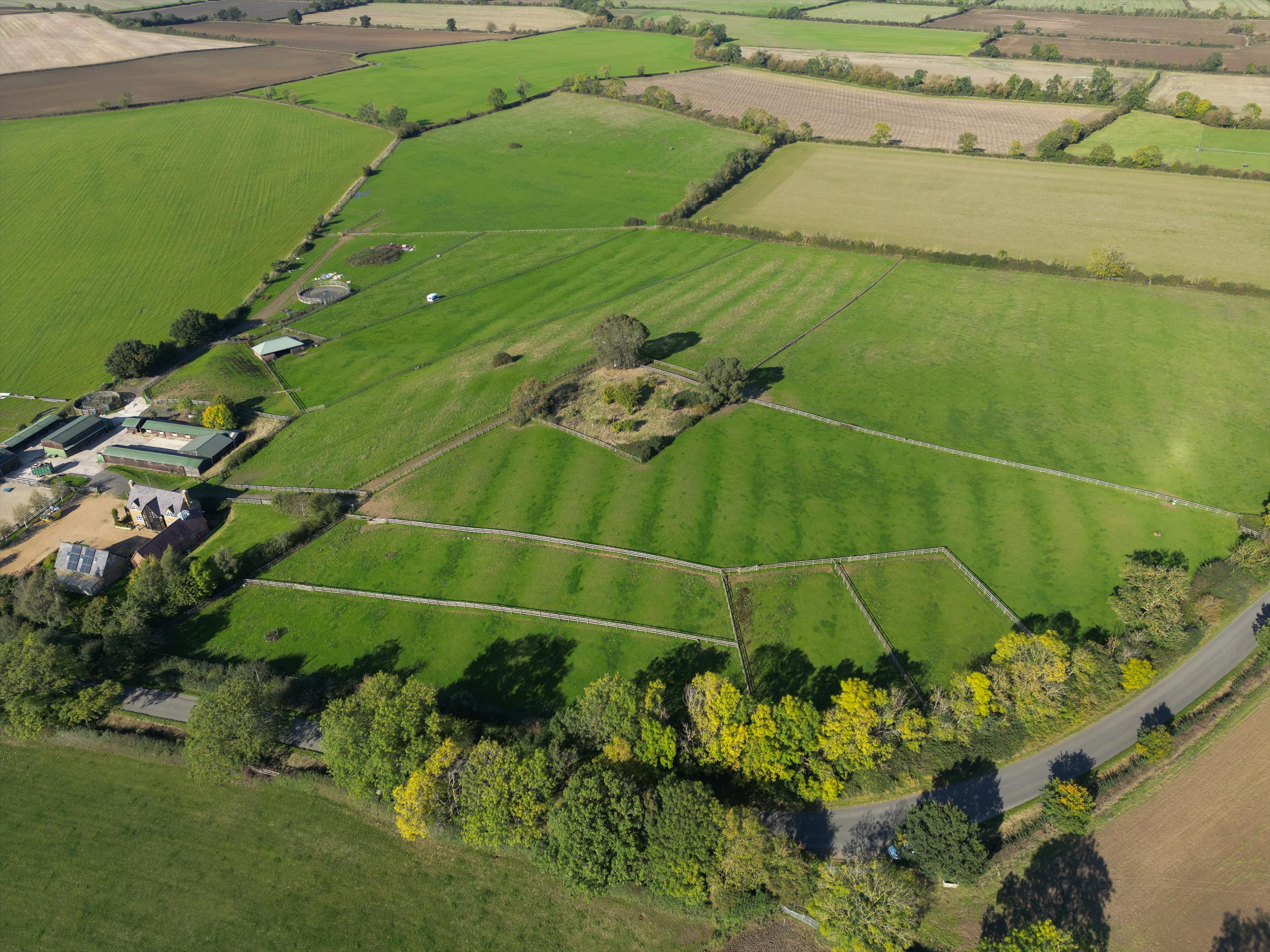 3 bedroom detached house for sale 0