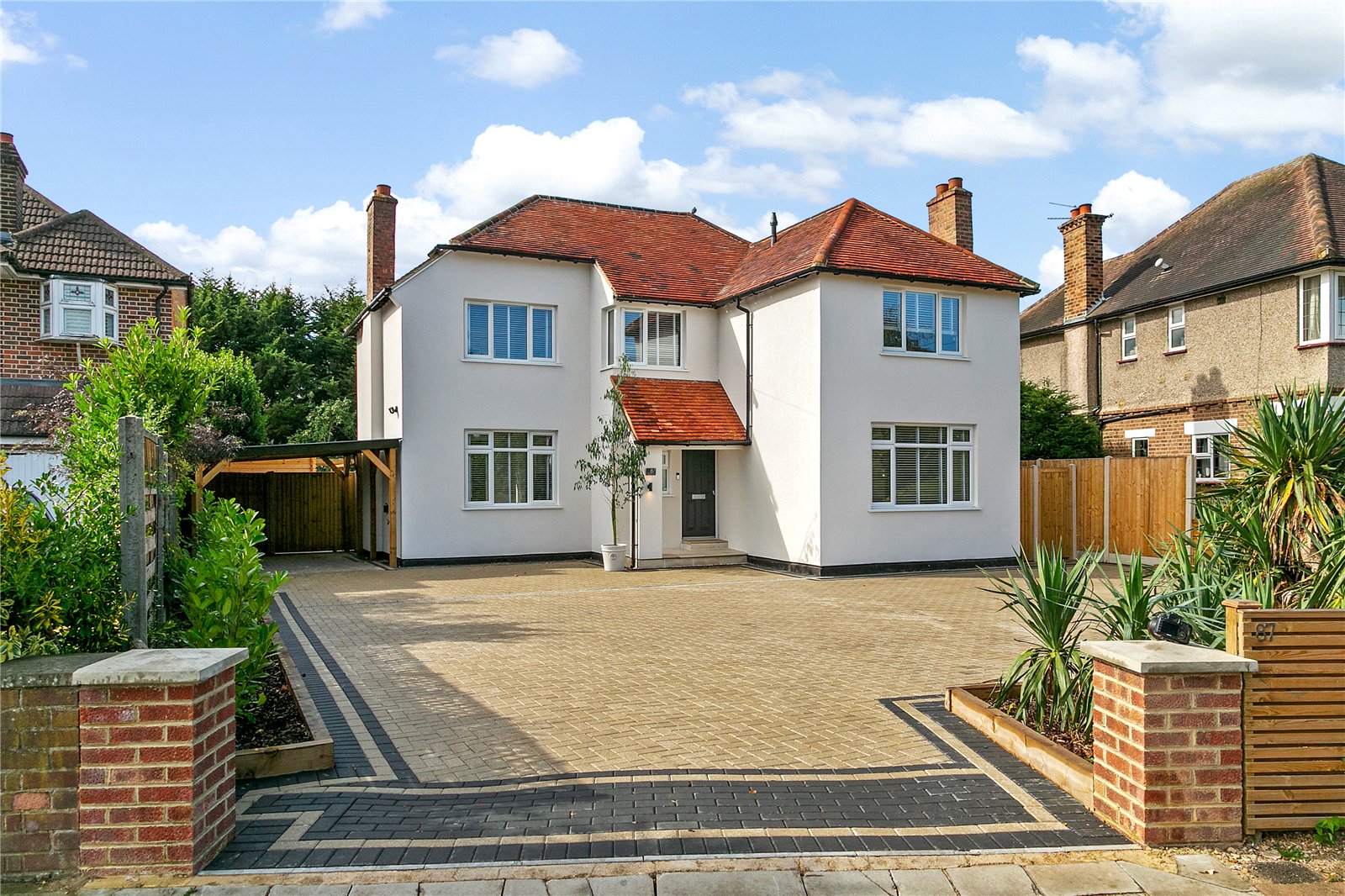 4 bedroom detached house for sale 0