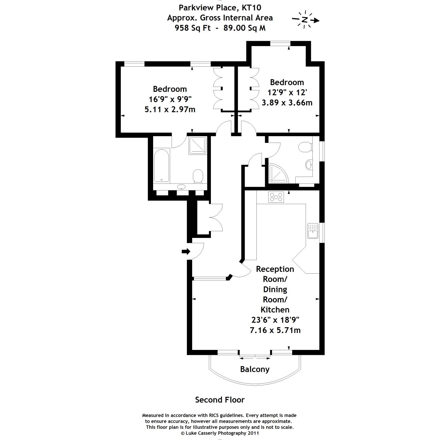 2 Bedrooms Flat for sale in The Furlongs, Esher, Surrey KT10