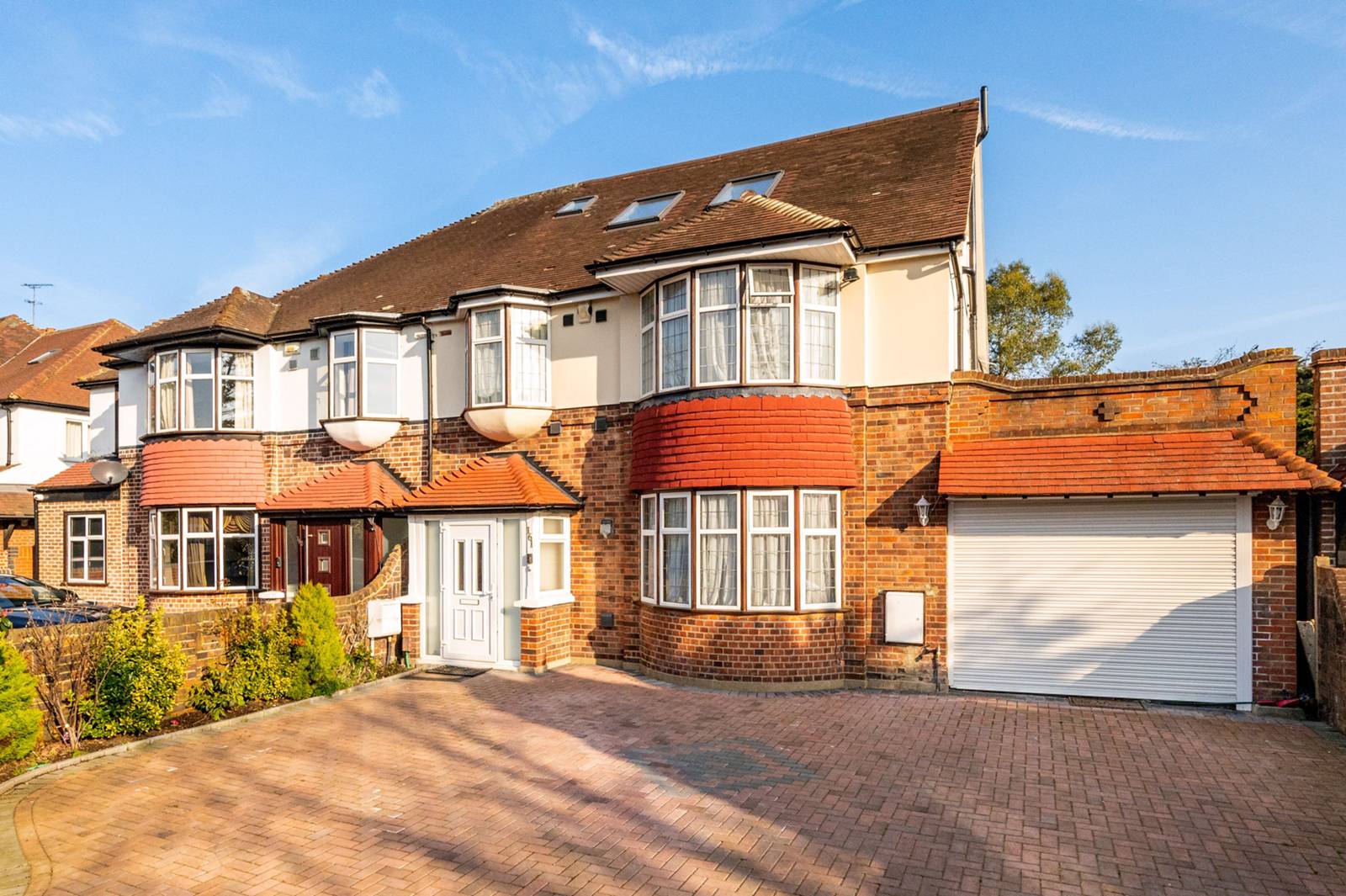 5 bedroom semi-detached house for sale 0