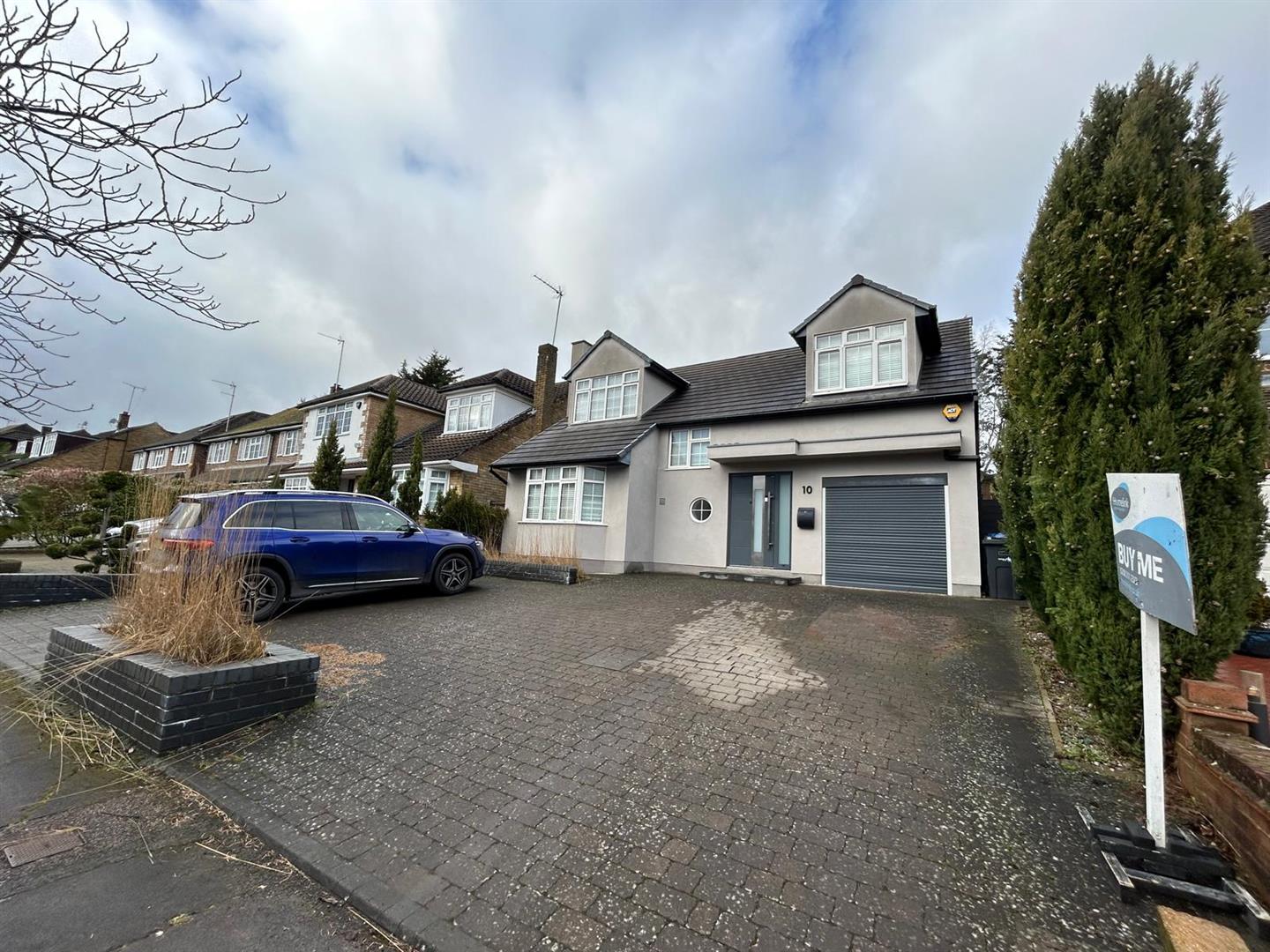 3 bedroom detached house for sale 0