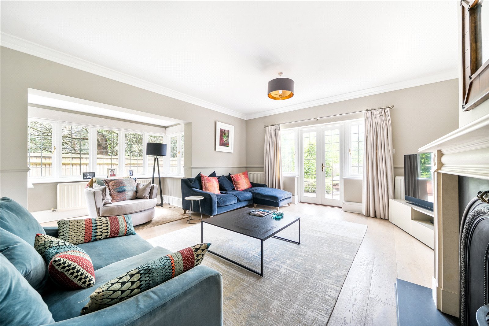 5 bedroom detached house for sale 0