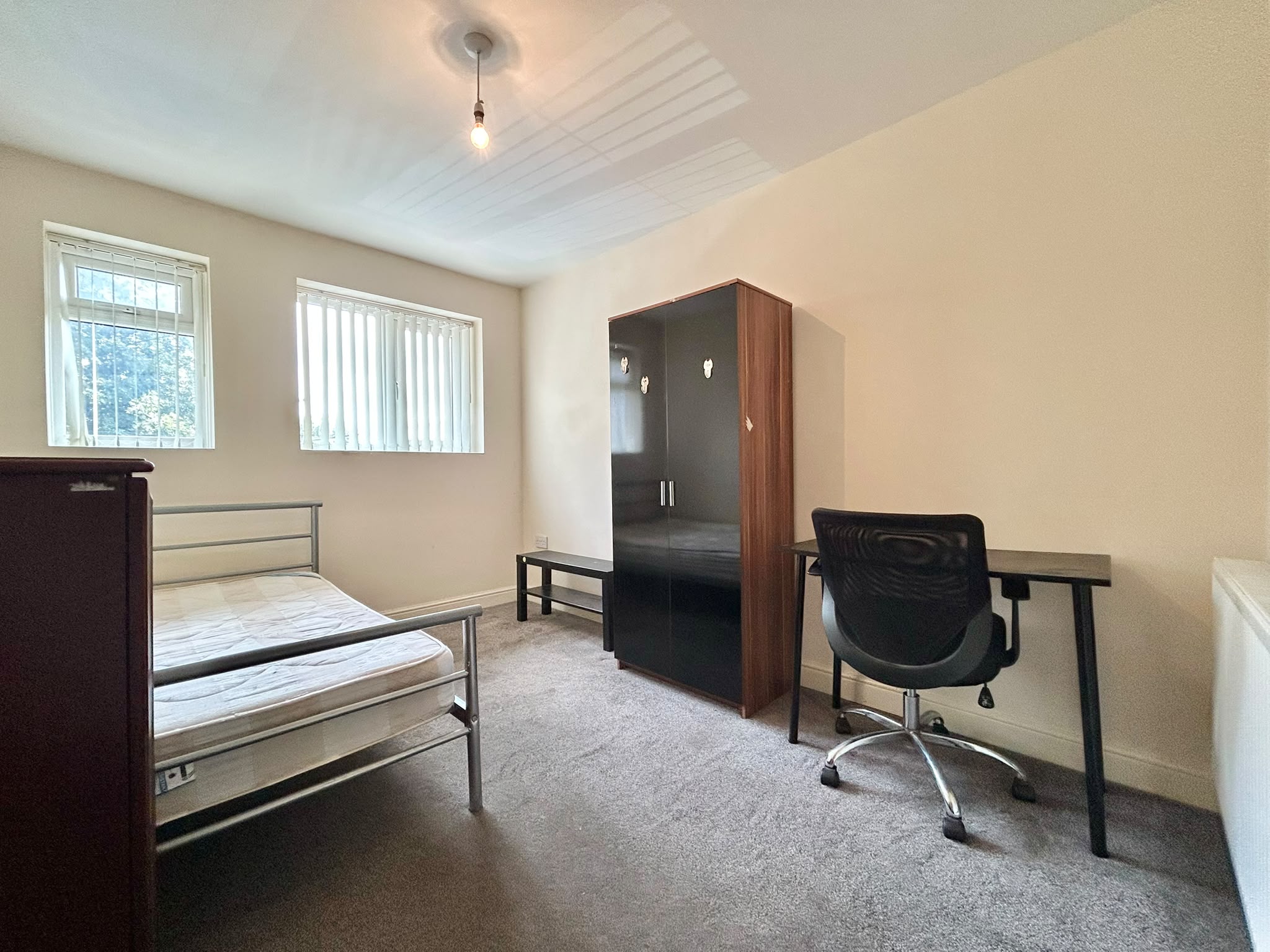 Flat A, Room 1, 178, Foleshill Road, Coventry photo 4