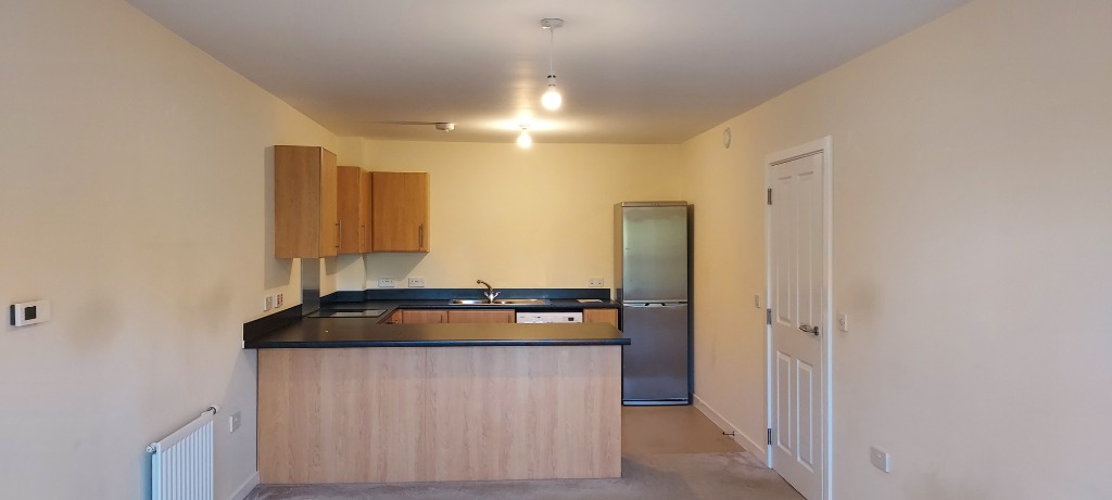 16, Myers Court, Uddingston photo 5