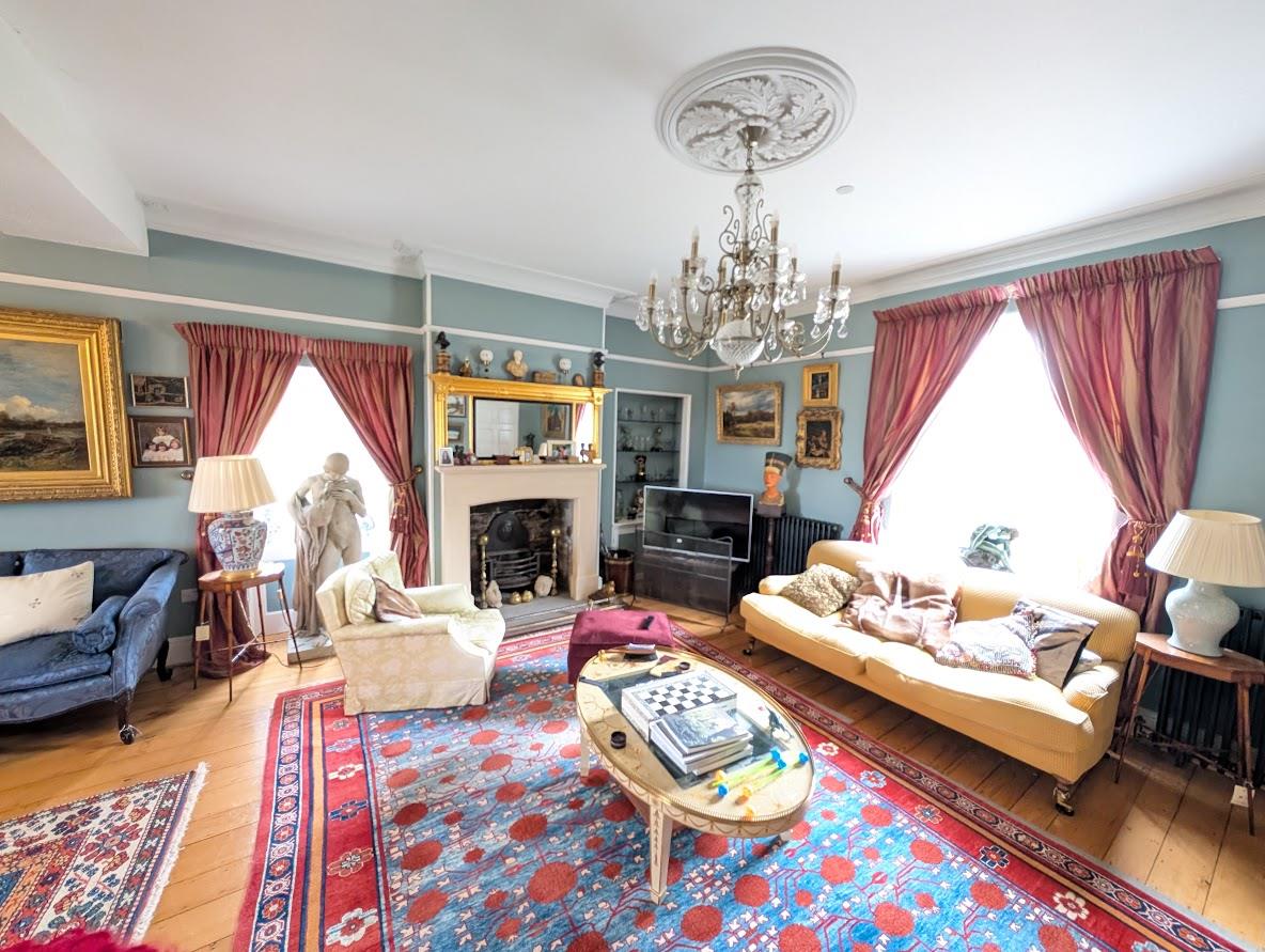 6 bedroom property for sale 0