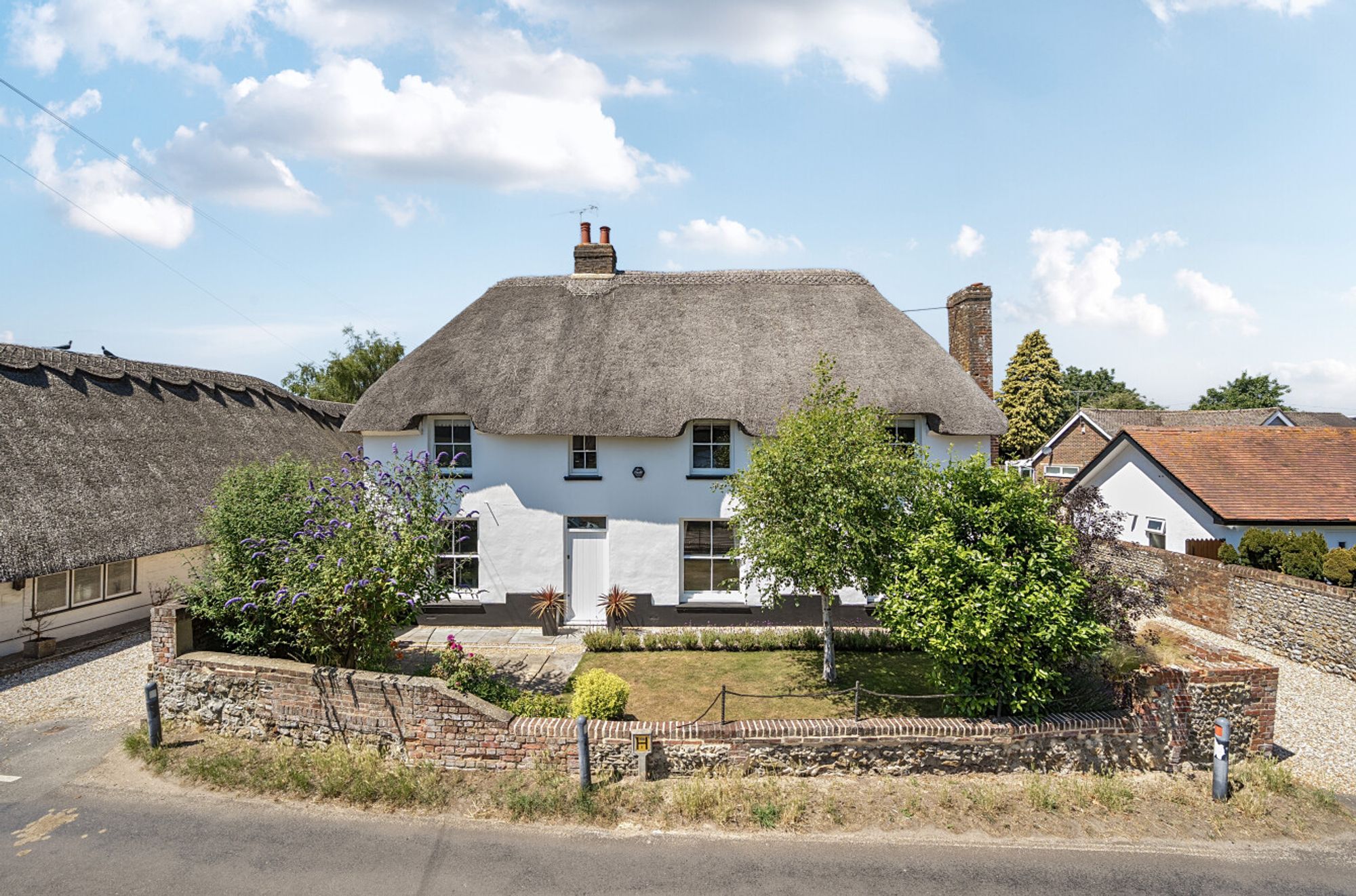 5 bedroom detached house for sale 0