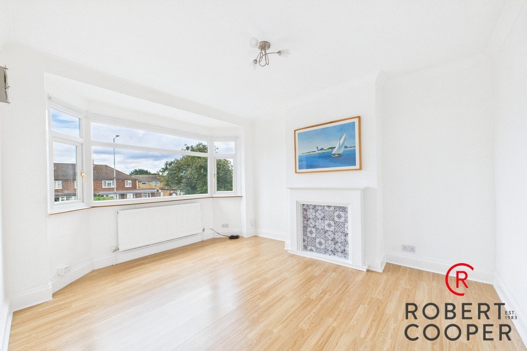 West End Road, Ruislip HA4 photo 2