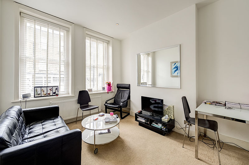 2 Bedrooms Flat to rent in Harcourt Street, London W1H