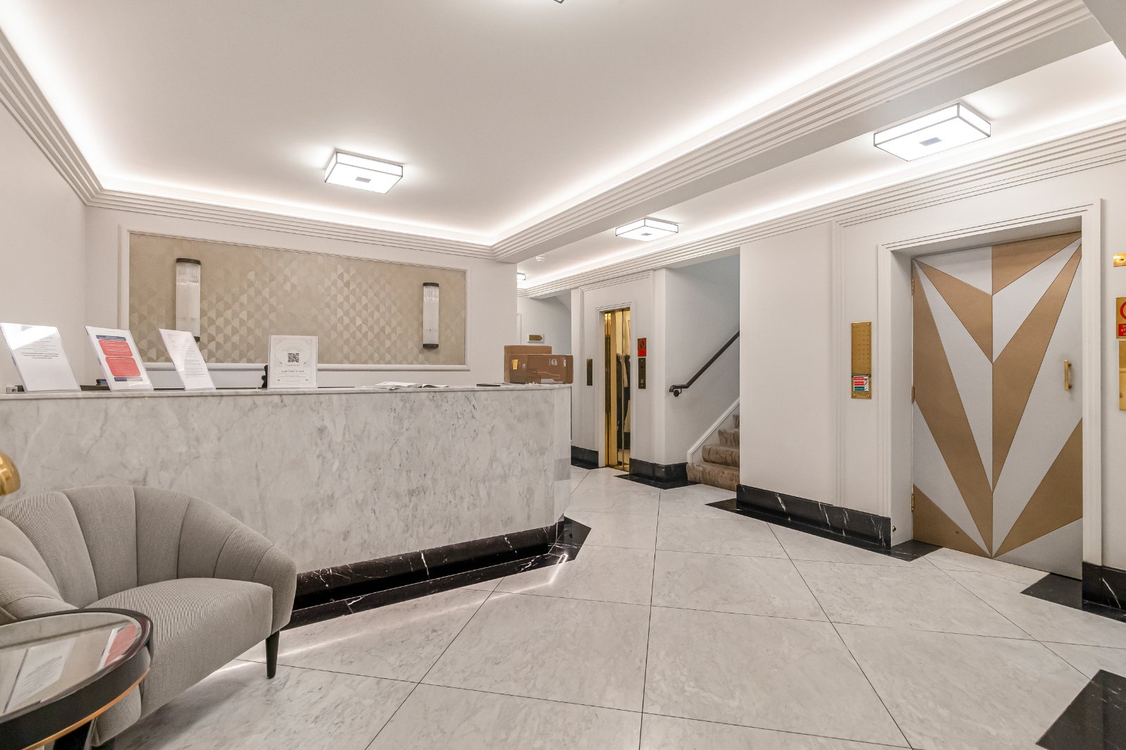 5 bedroom flat for sale 0