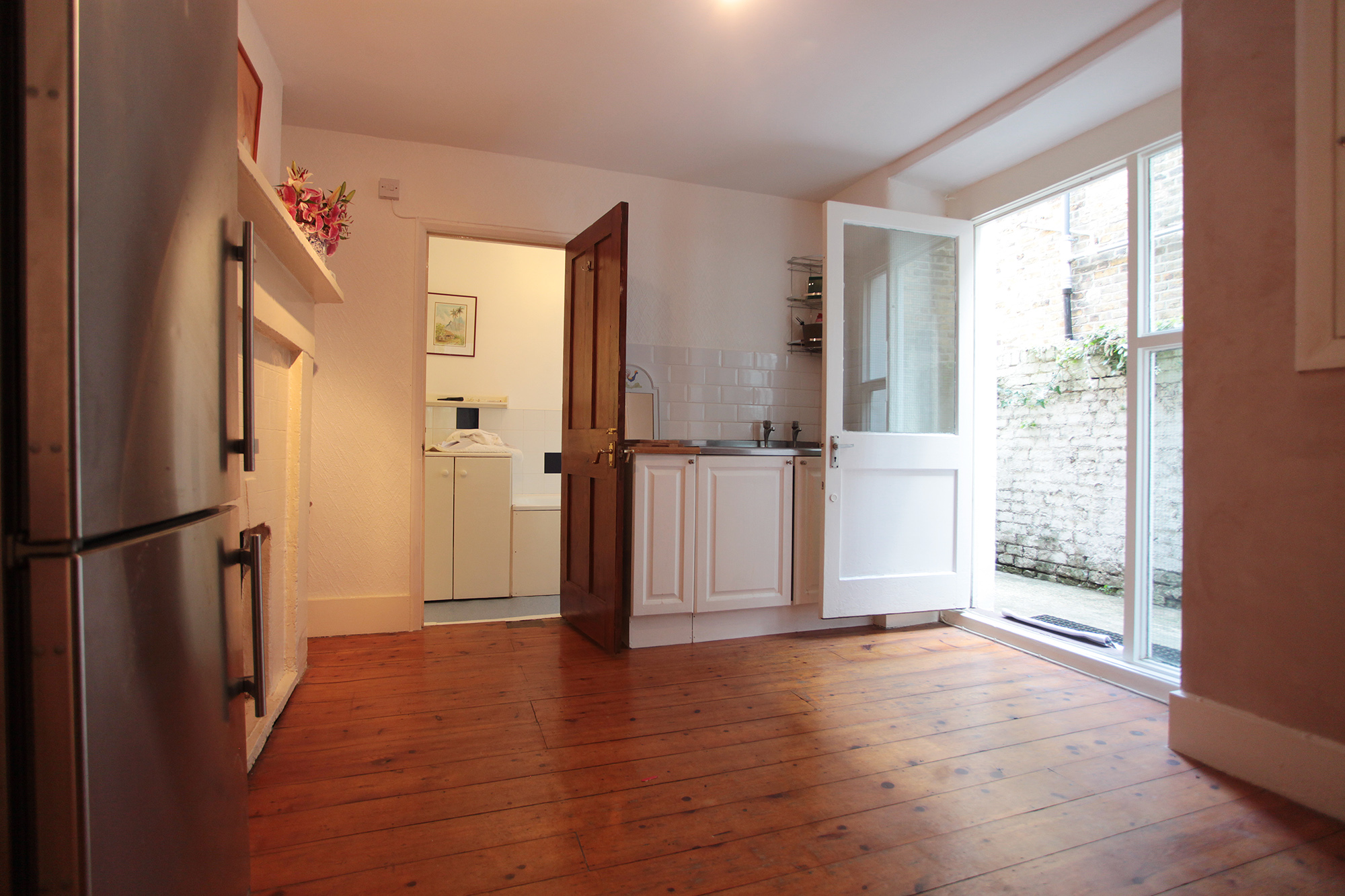 1 Bedroom Flat To Rent In Ferndale Road Sw4 London