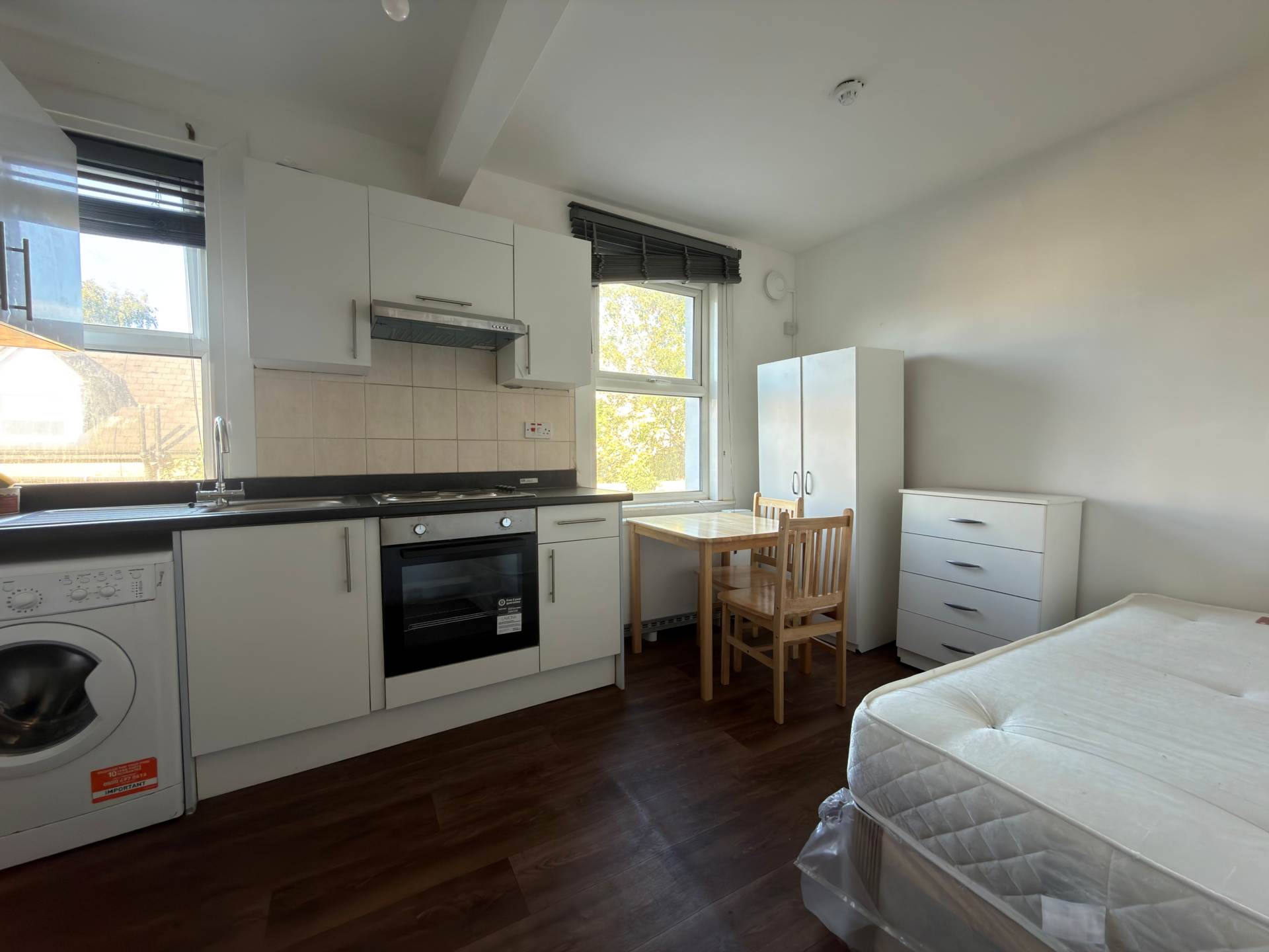 Flat 6, Etherley Road, London photo 5